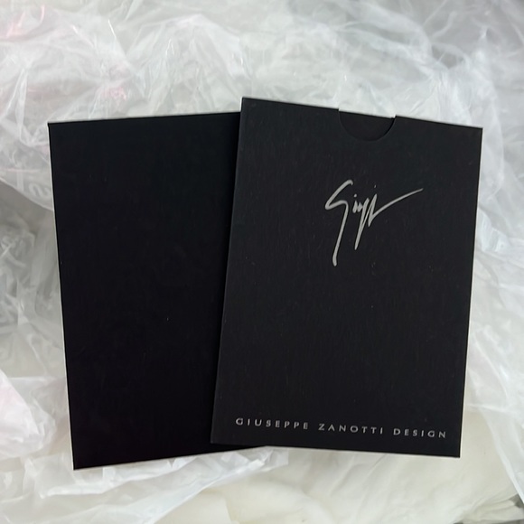 🔥SALE!!GORGEOUS!Giuseppe Zanotti Circle Cut out Cage blue booties with dust bag - Picture 11 of 11